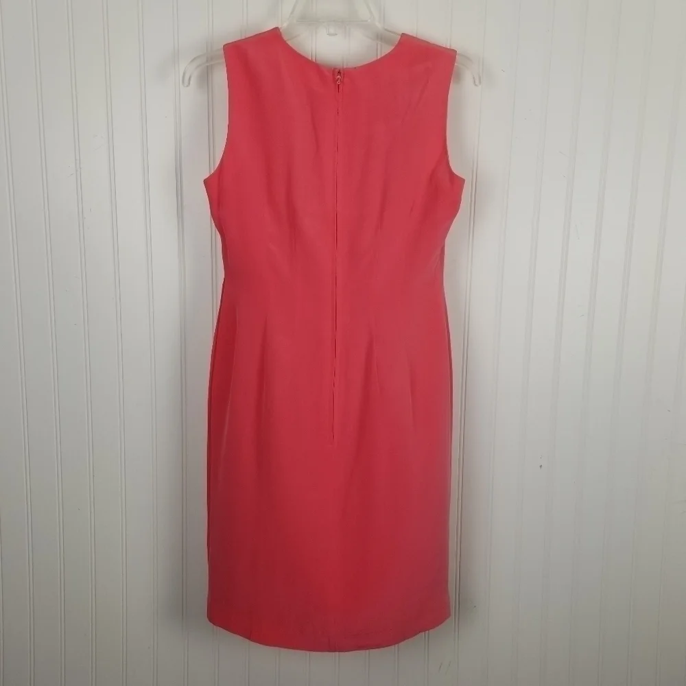 Maggy London Petites Silk Sleeveless Dress Fitted Knee Length Salmon MOP Size 2